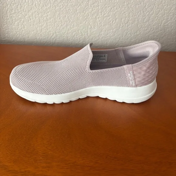 Womens Light Pink Skechers Slip-Ins, Stretch Fit 5 Gen, Size 9.5 - Picture 2 of 9